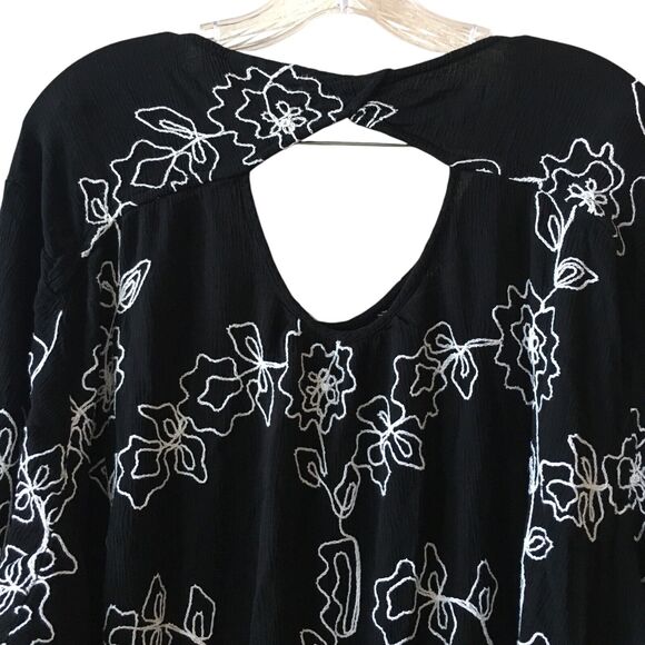 Catherines Women's Tunic Blouse Plus 4X Floral Embroidered Bell Sleeve Rayon - Picture 9 of 9